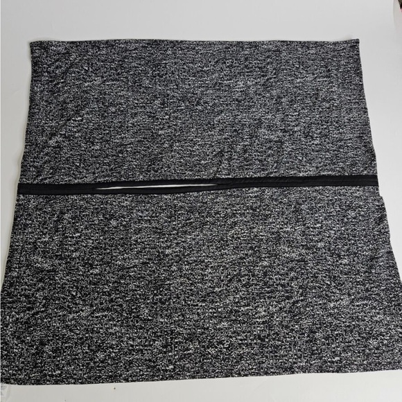 Lululemon Vinyasa Wrap Scarf Jacquard Black Arm Holes Convertible Rulu Fabric - Picture 3 of 7